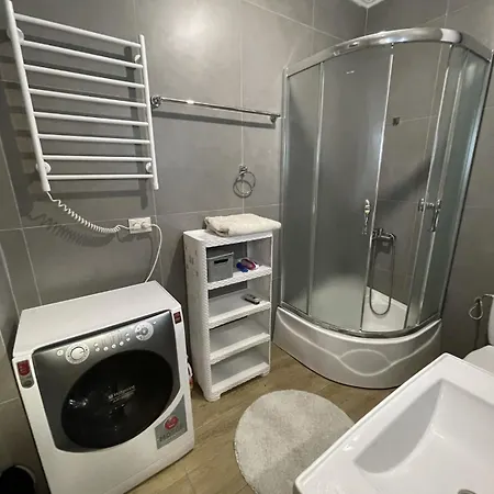 公寓 смарт-квартира 5хв до центрального вокзалу *